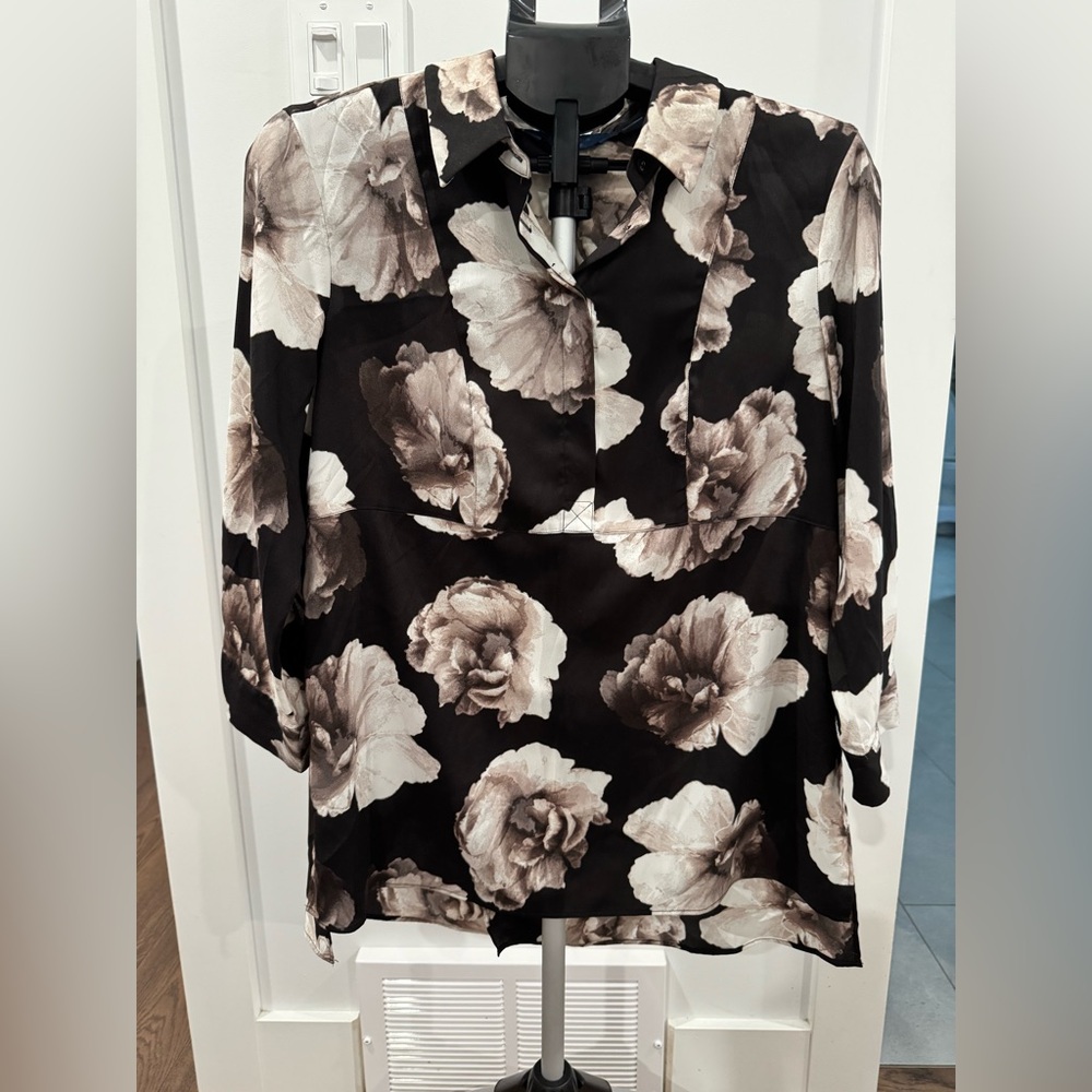 Simply Vera Vera Wang Black and Cream Floral Shirt